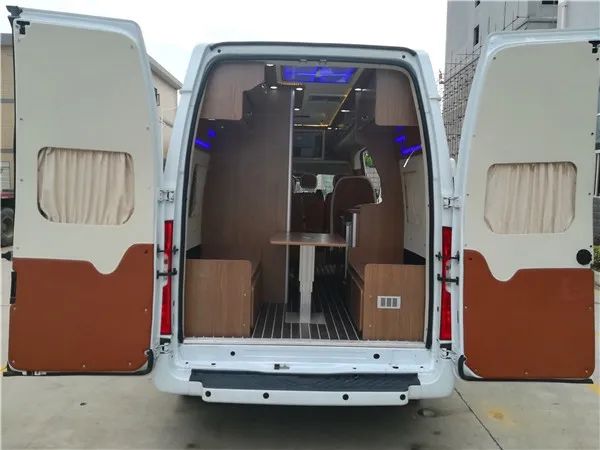 想買輛房車環游中國，該選B型還是C型？